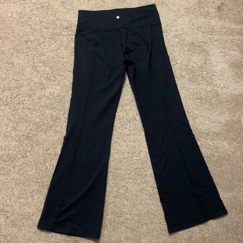 FLASH SALE !! EUC Lululemon Yoga Pants
